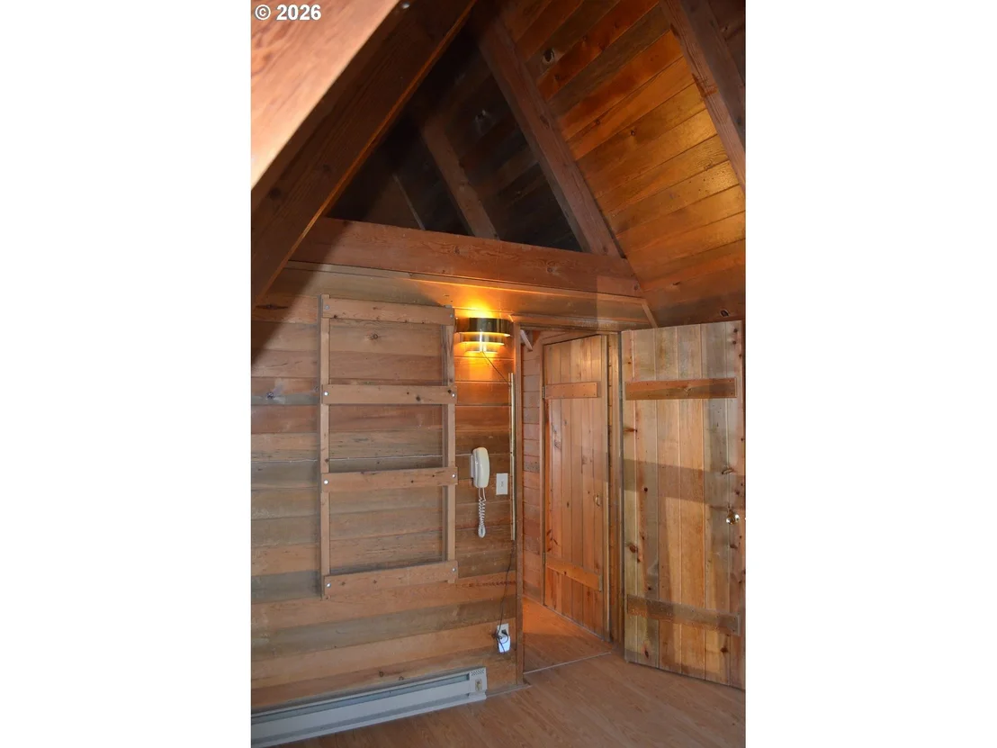 Photo of 132 OZMAR LN