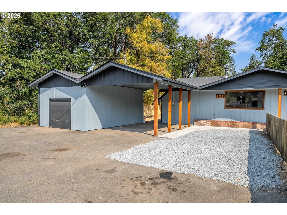 Photo of 222 SHADYWOOD DR