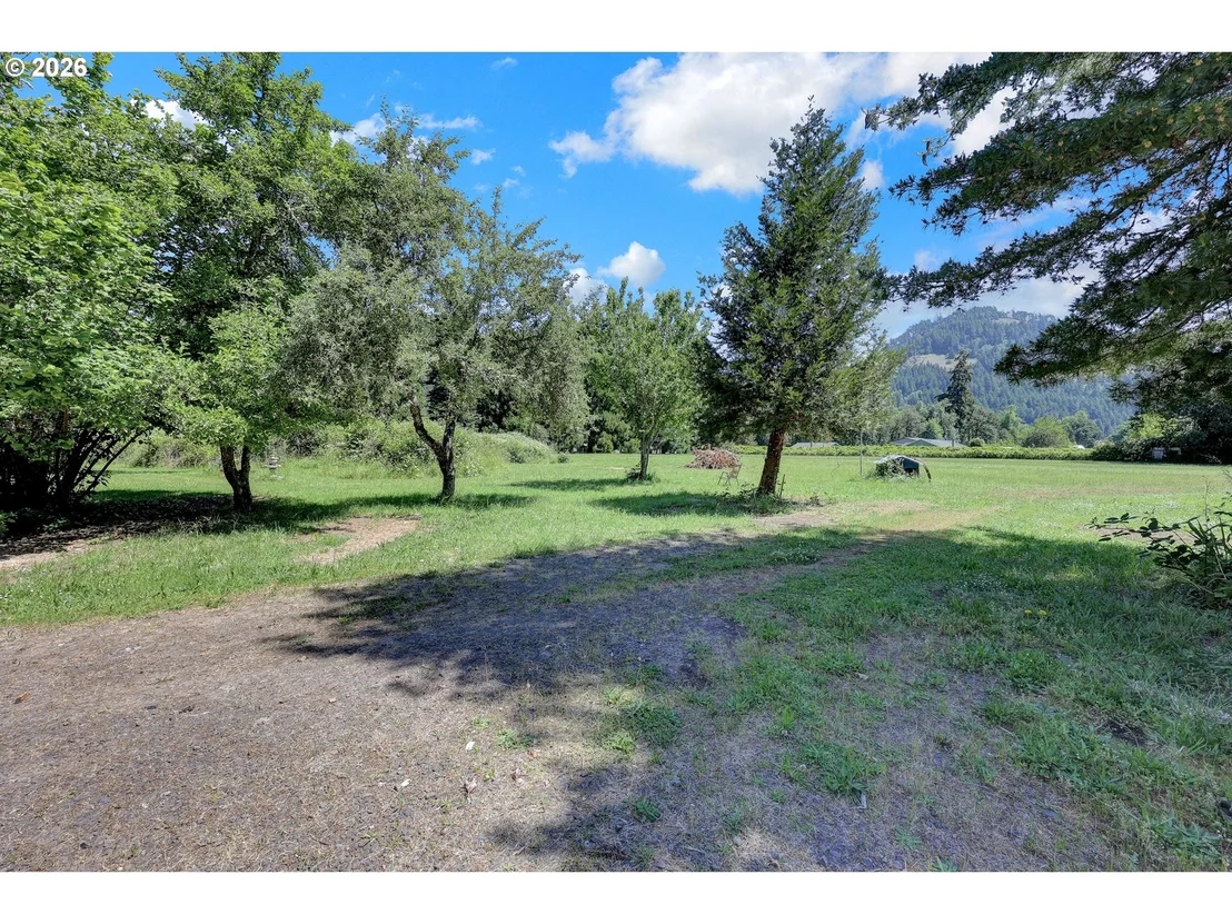 Photo of 34558 ROW RIVER RD