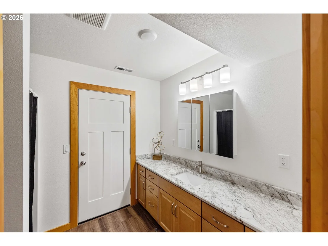 Photo of 2460 STEPHANIE LN
