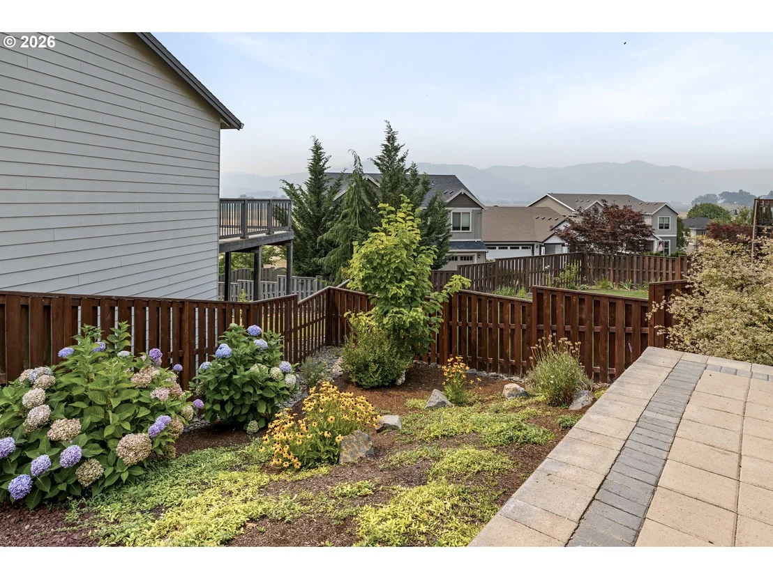 Photo of 2256 HEATHER WAY
