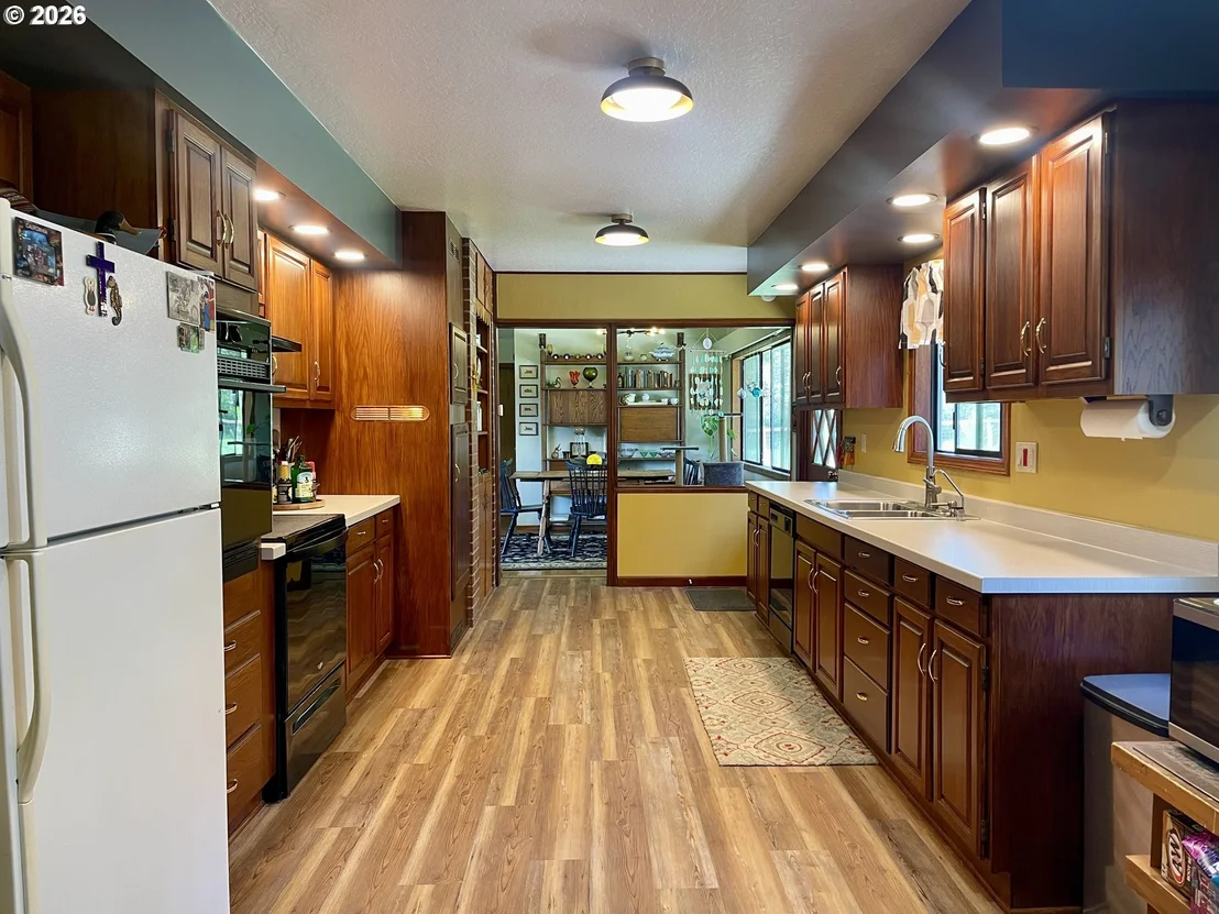 Photo of 54824 ROBINSON RD