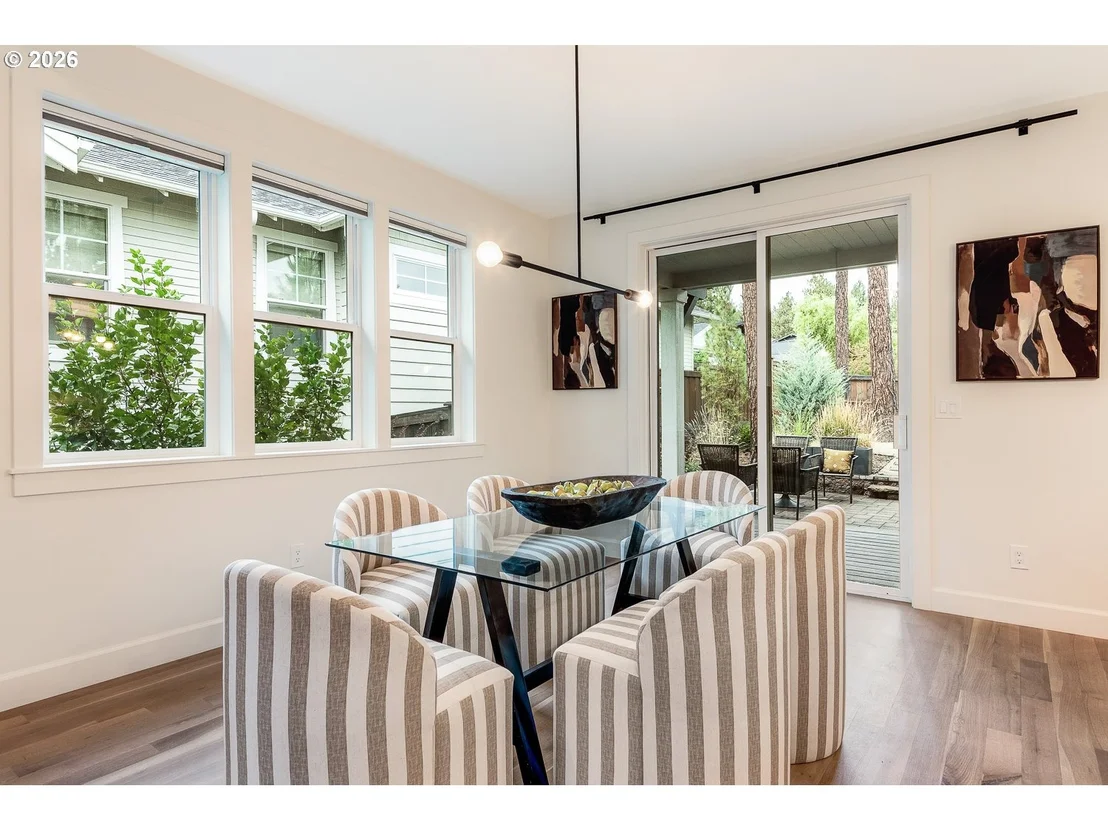 Photo of 2424 NW CROSSING DR