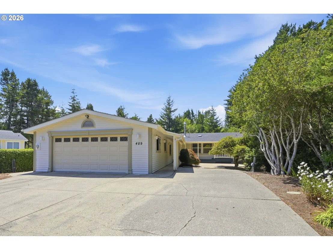 Photo of 489 SHERWOOD LOOP