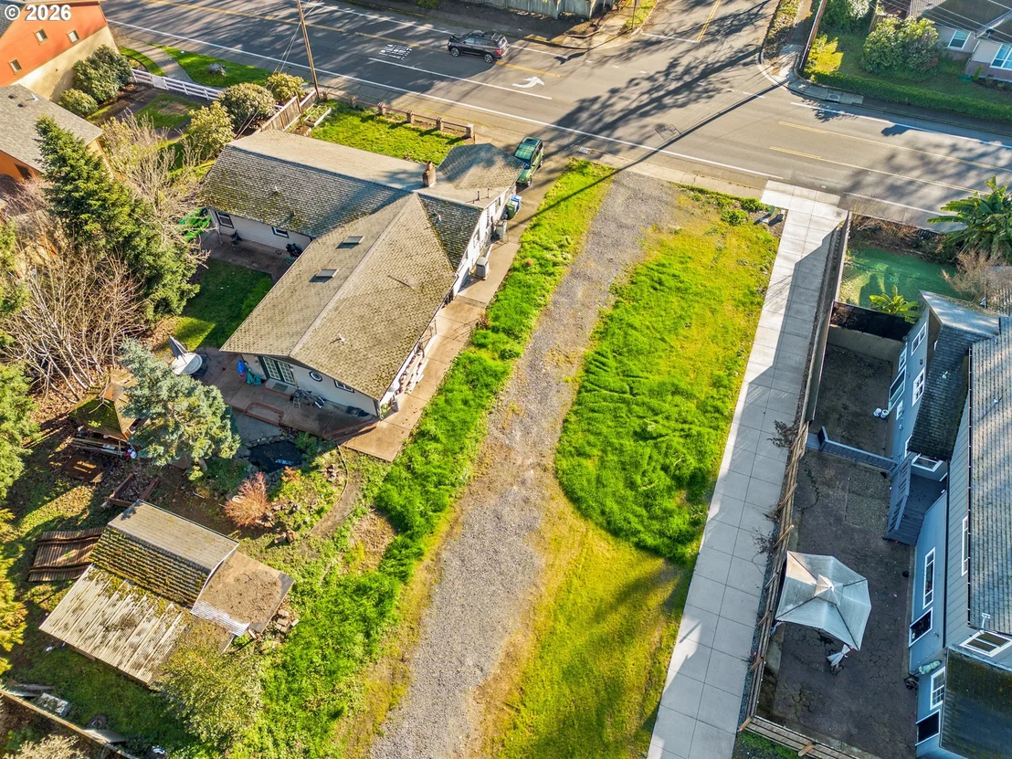 Photo of Unit LOT4 at Cal Young RD
