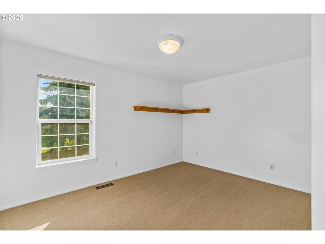 Photo of 54 SILVER OAK DR