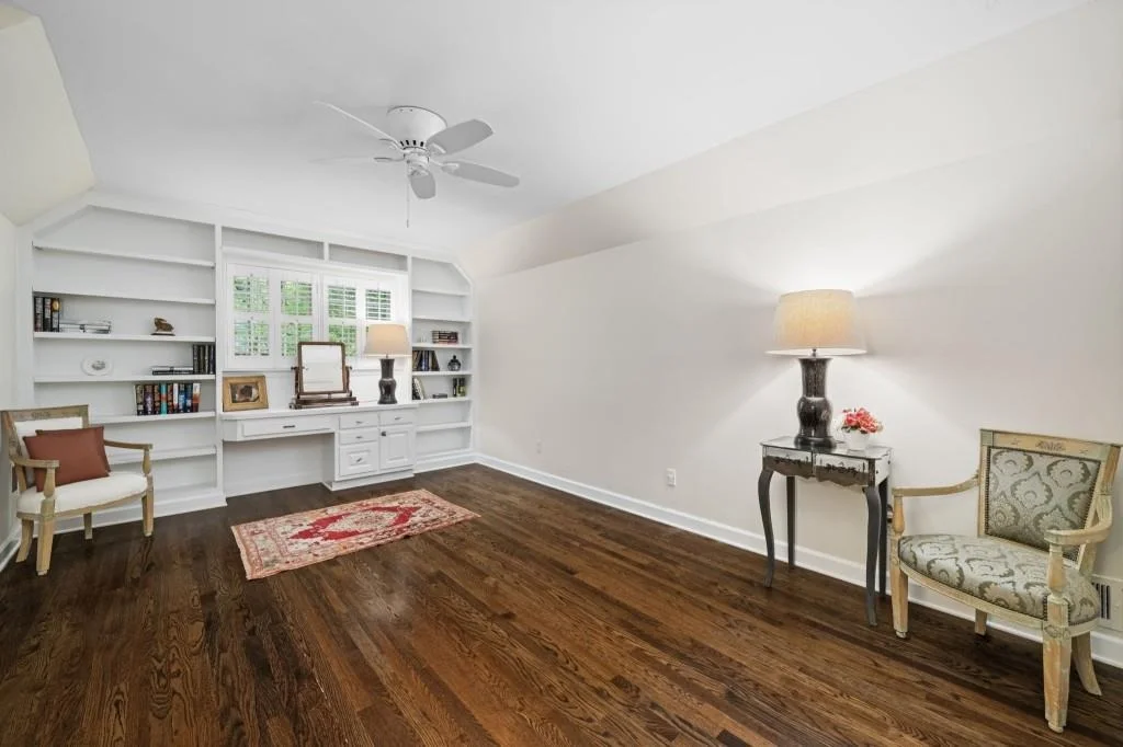 Photo of 8950 Huntcliff Trace