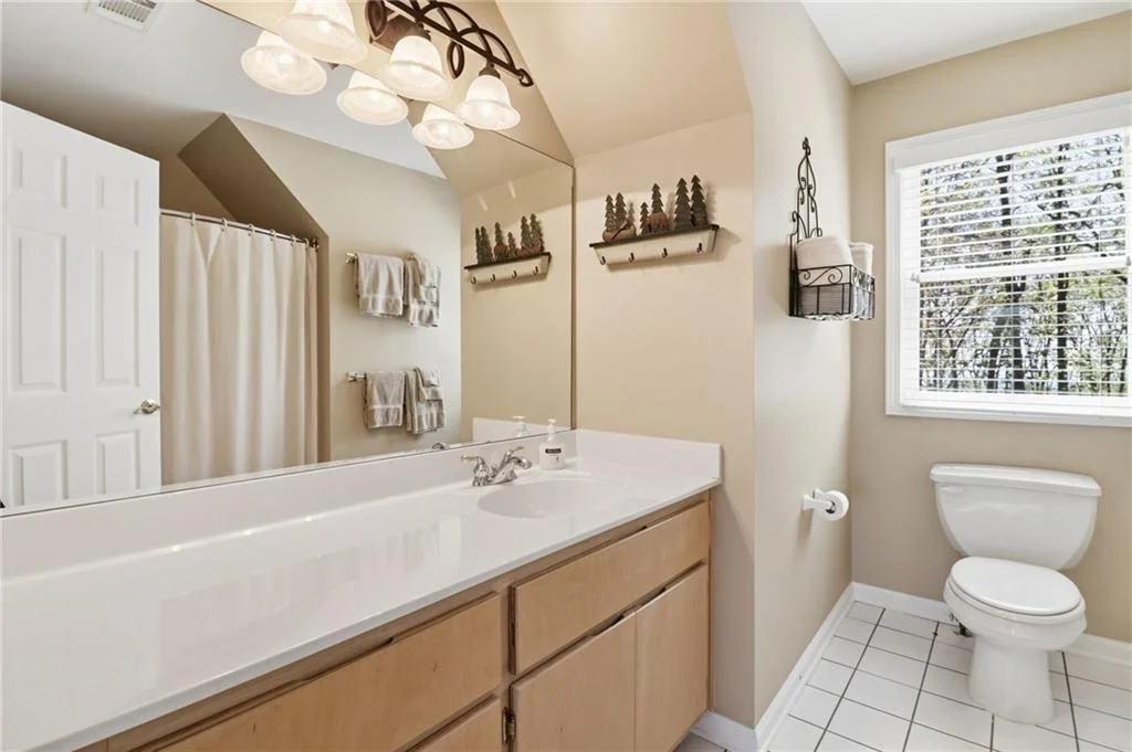 Photo of 1692 Ridgeview Drive