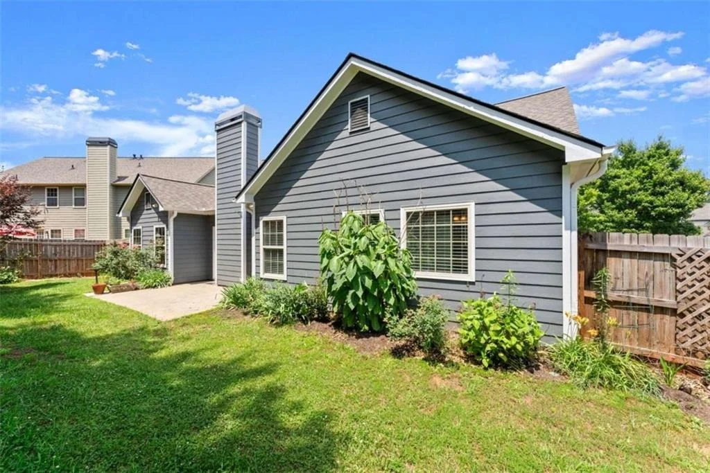 Photo of 1809 Alberta Lane
