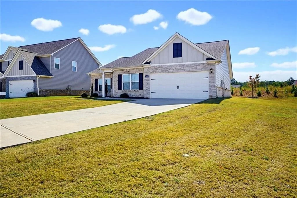 Photo of 995 Minden Terrace