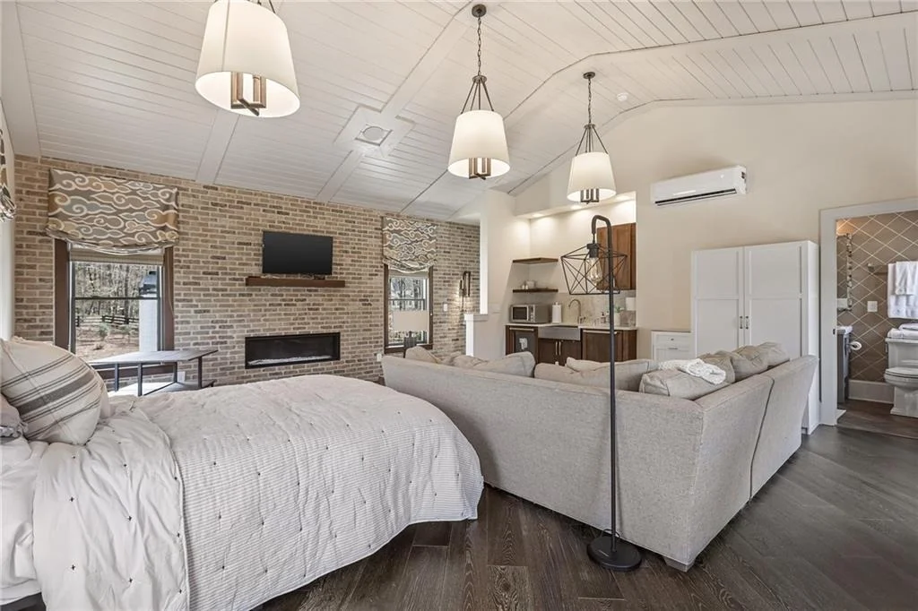 Photo of 5030 Forest Circle