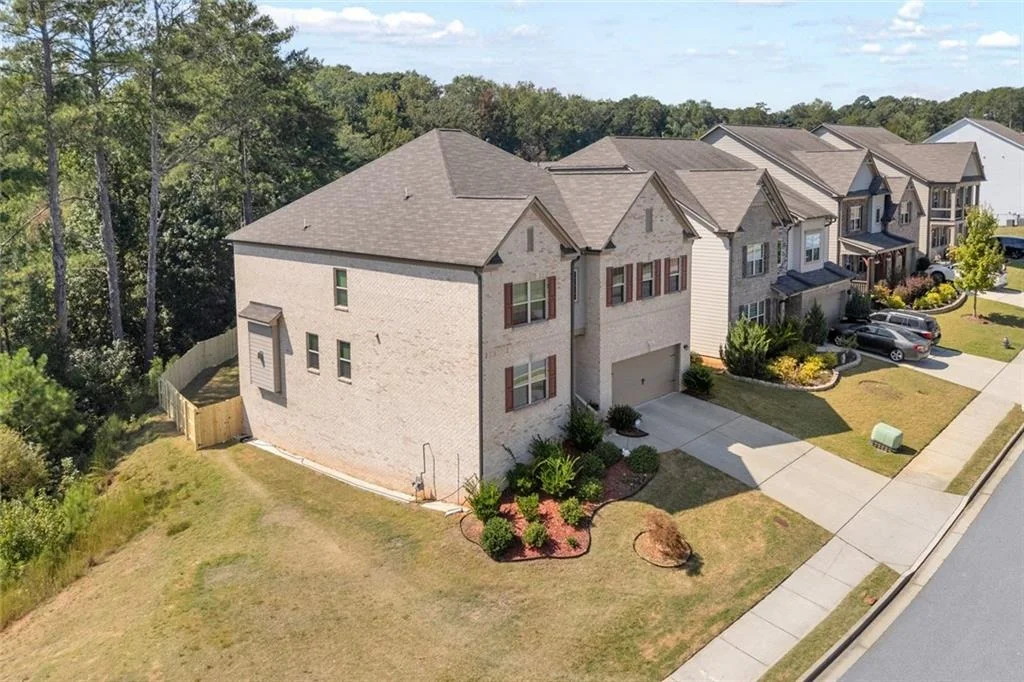 Photo of 327 Round Pond Drive