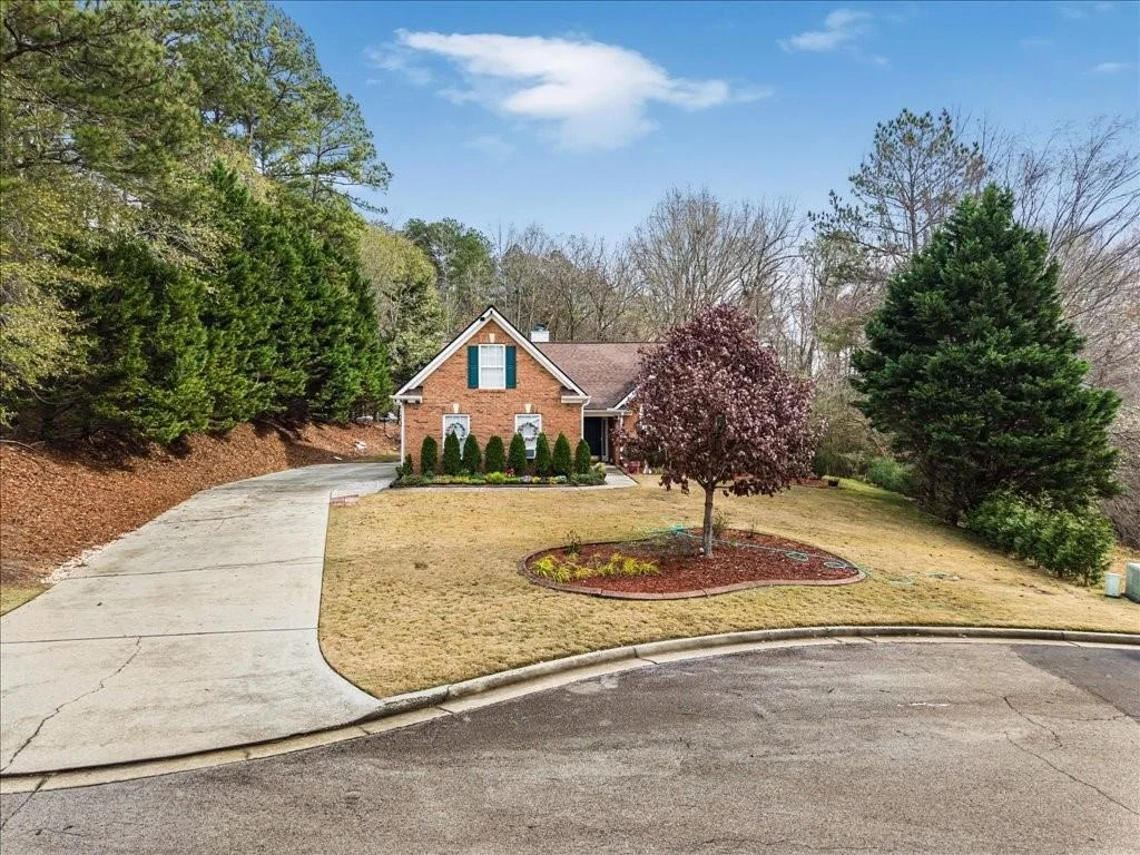 Photo of 402 Arbor Circle SW