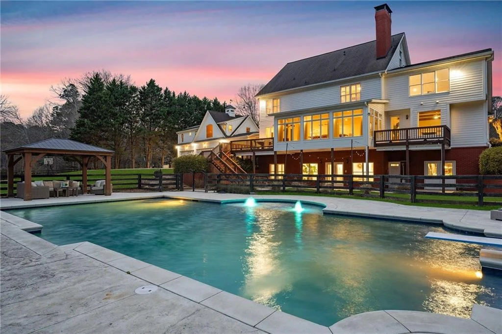 Photo of 16035 Westbrook Road