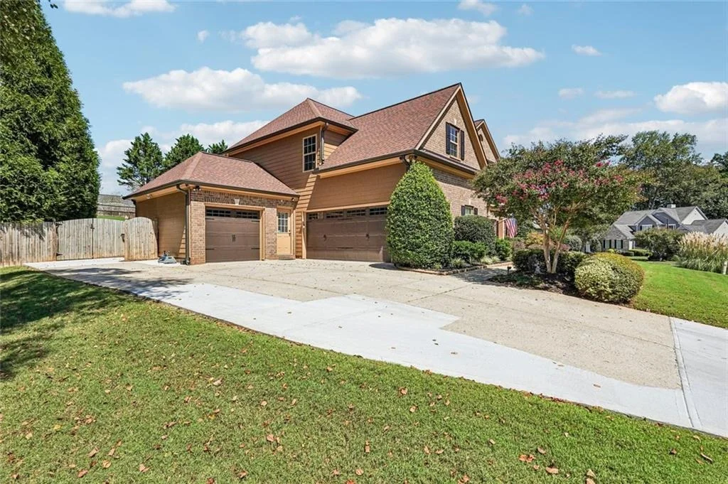 Photo of 337 Meadowcrest Circle