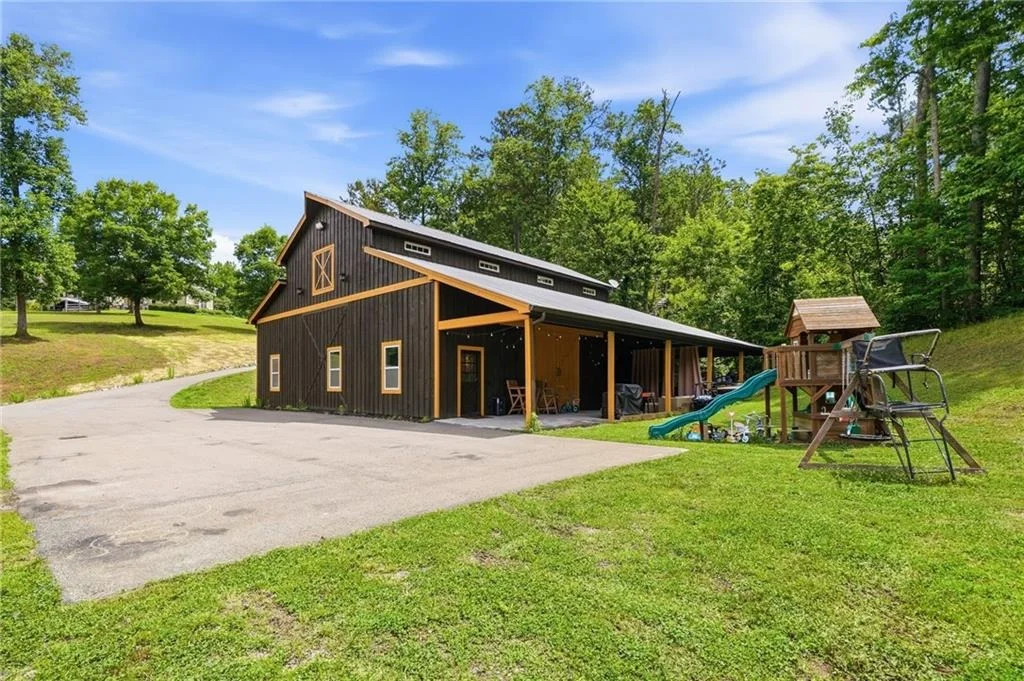 Photo of 457 Arlington Way
