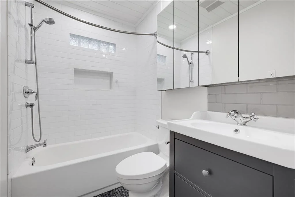 Photo of 2988 Vine Circle