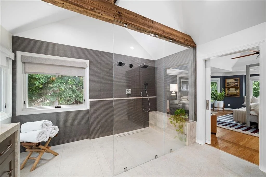 Photo of 2150 River Cliff Drive