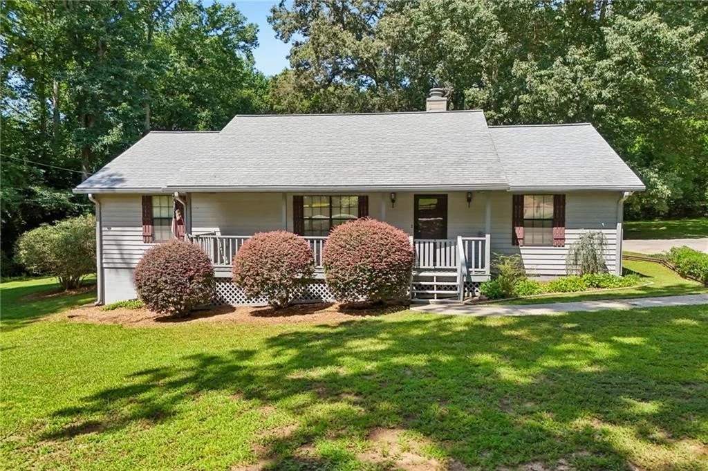 Photo of 16055 Thompson Road