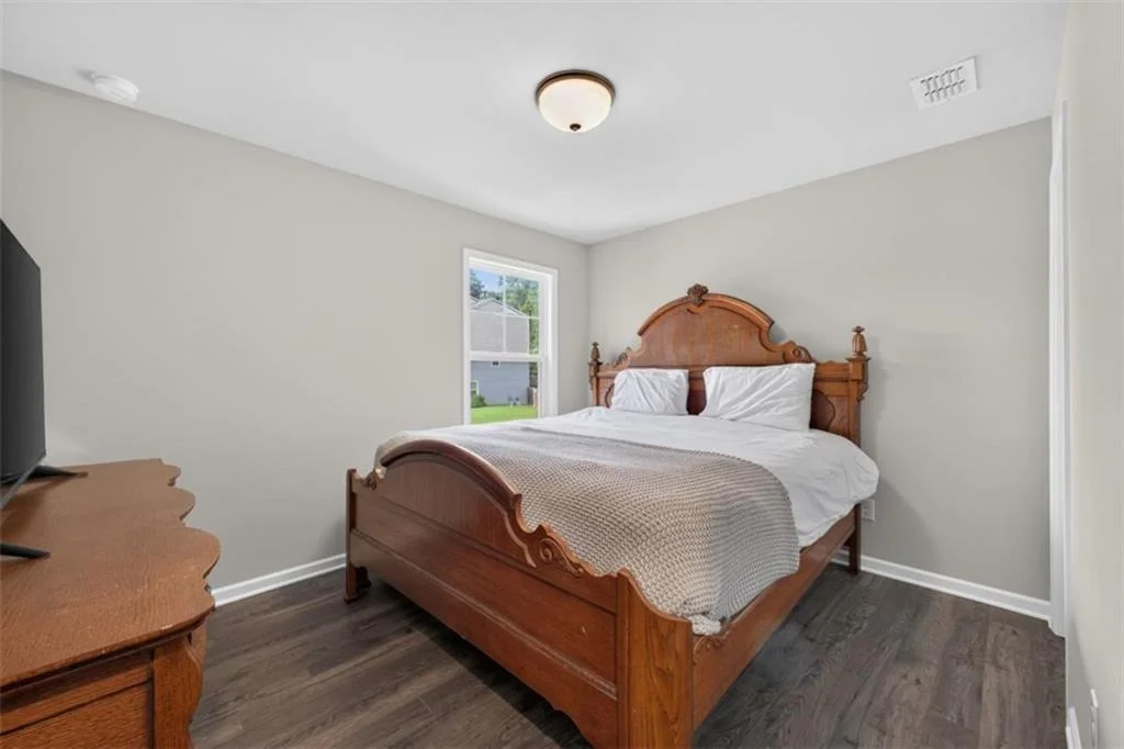 Photo of 2111 Westside Drive