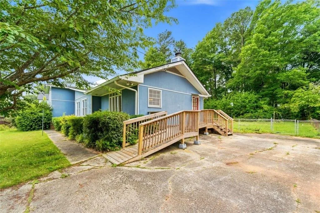 Photo of 4078 Floyd Road
