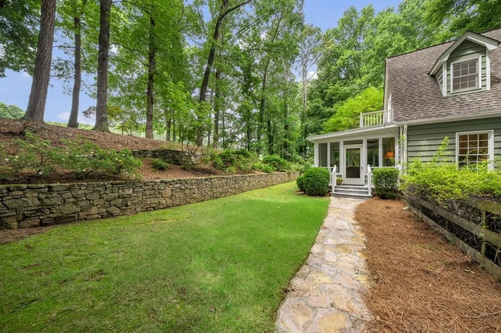 Photo of 8950 Huntcliff Trace