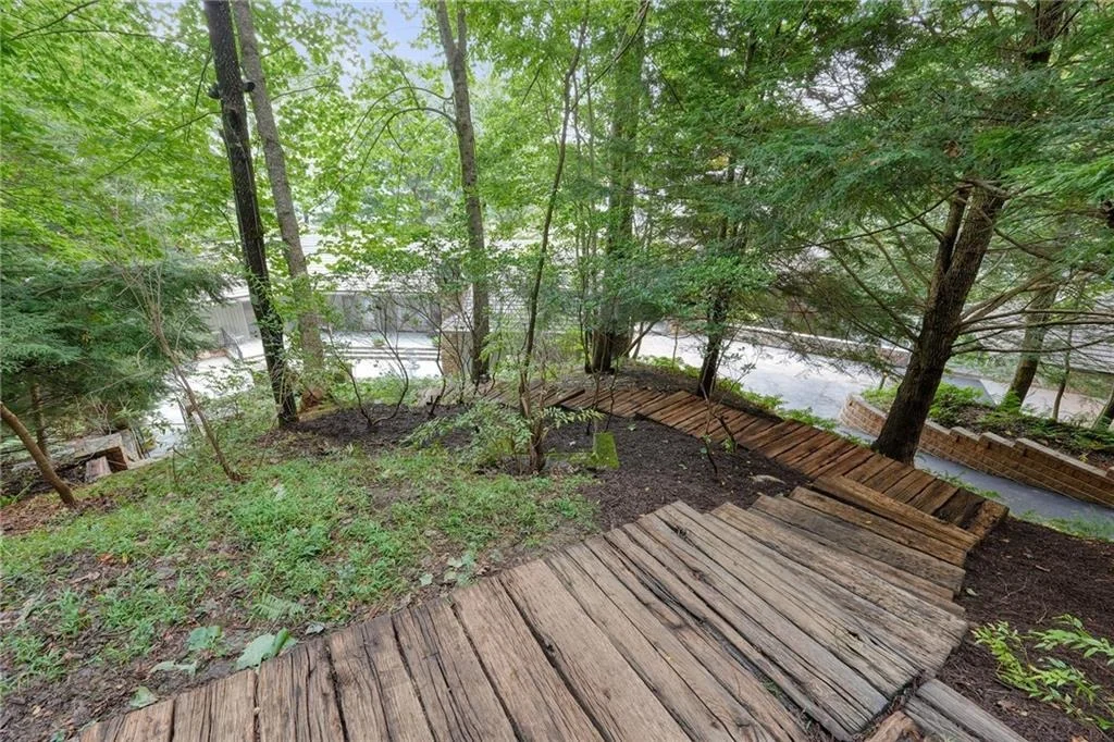 Photo of 202 Sanderlin Mountain Drive N