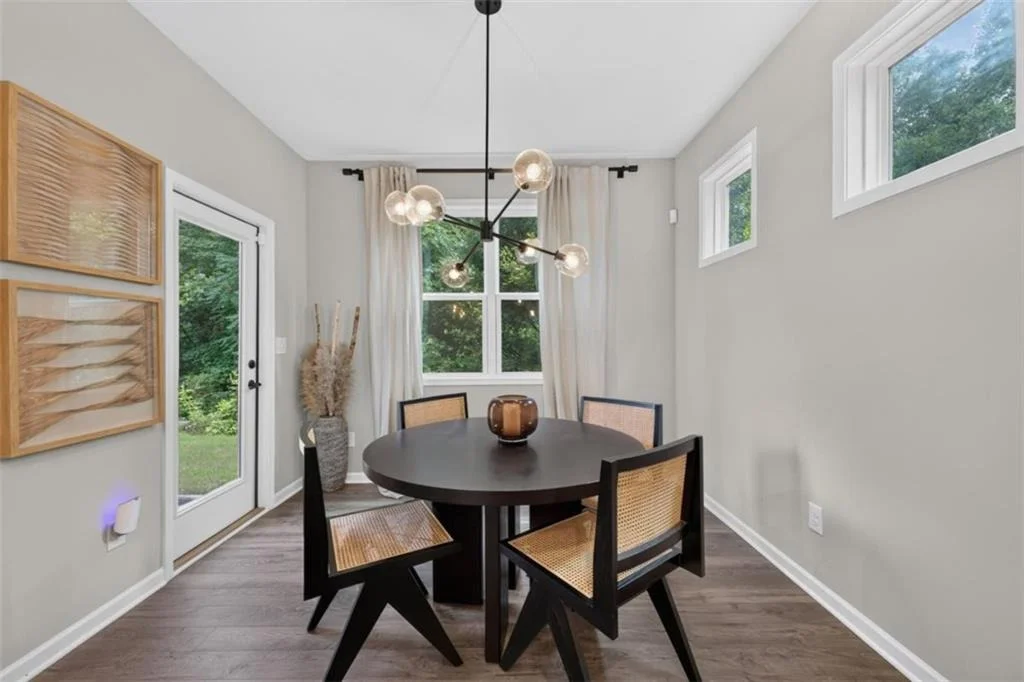 Photo of 2111 Westside Drive