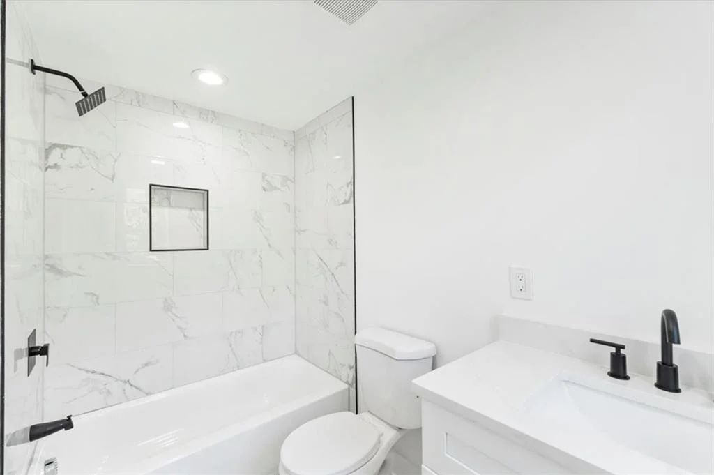 Photo of 6885 Silver Maple Trail