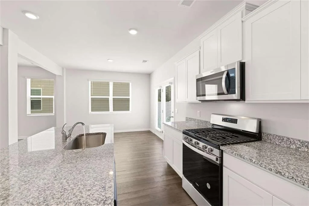 Photo of 302 Friendship Oak Way