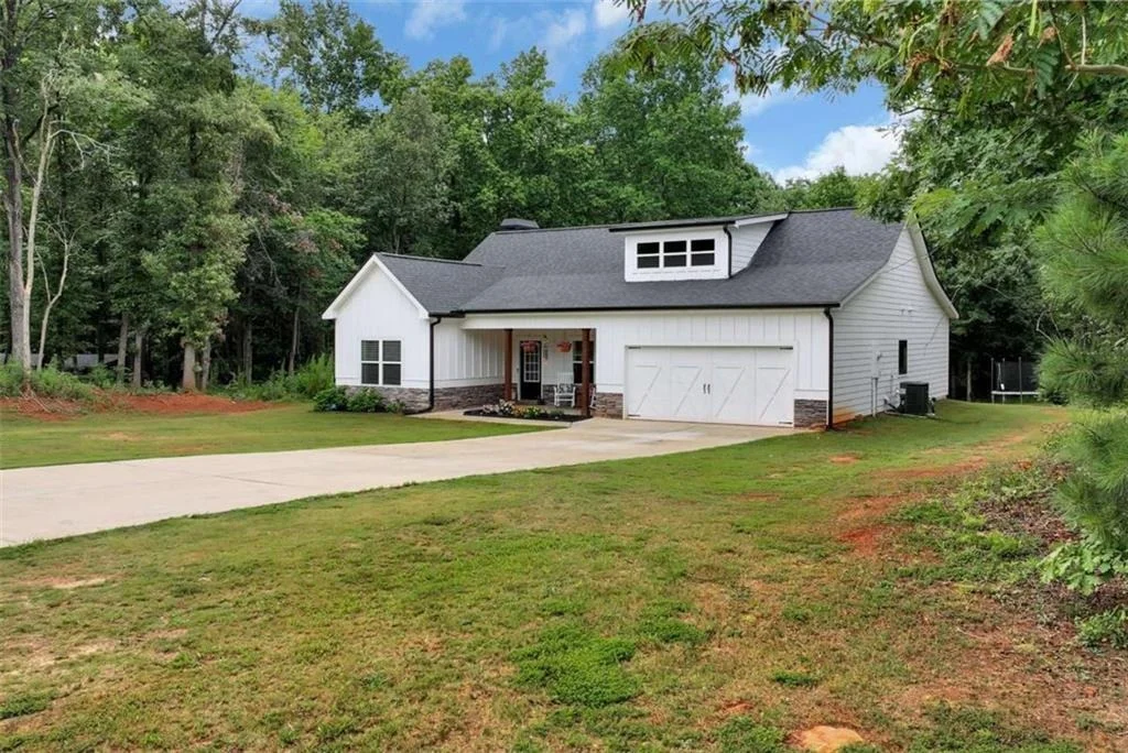 Photo of 515 Forest Lake Road