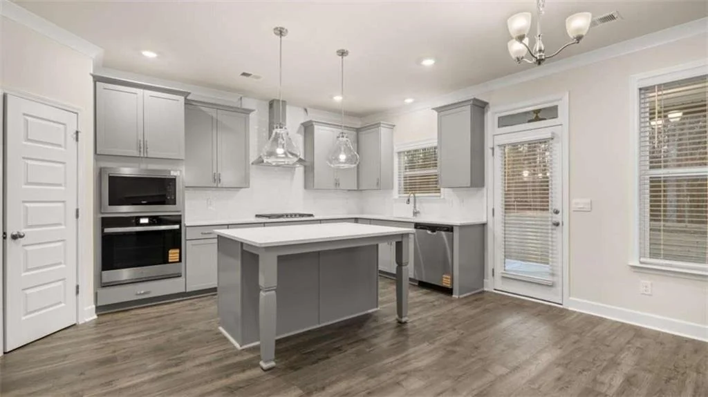 Photo of 490 Beachview Road