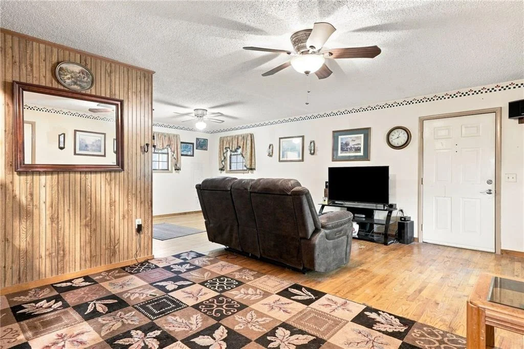 Photo of 1525 Sperin Road