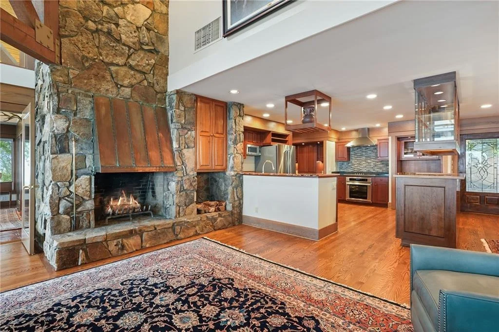 Photo of 202 Sanderlin Mountain Drive N
