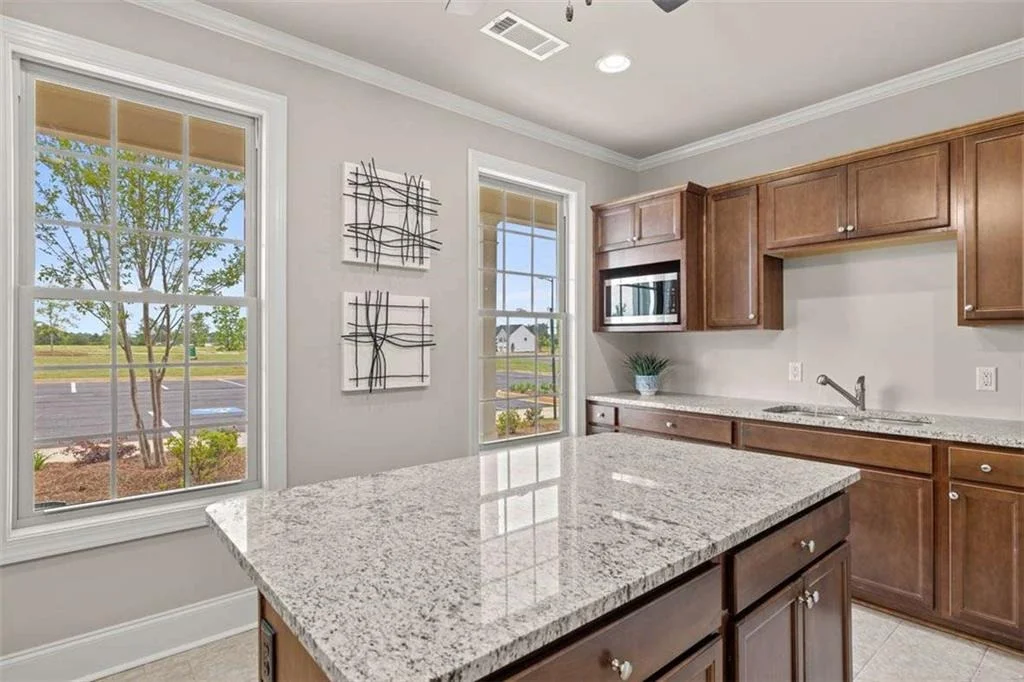 Photo of 372 Abbott Road