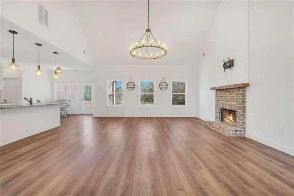 Photo of 351 Savannah Drive