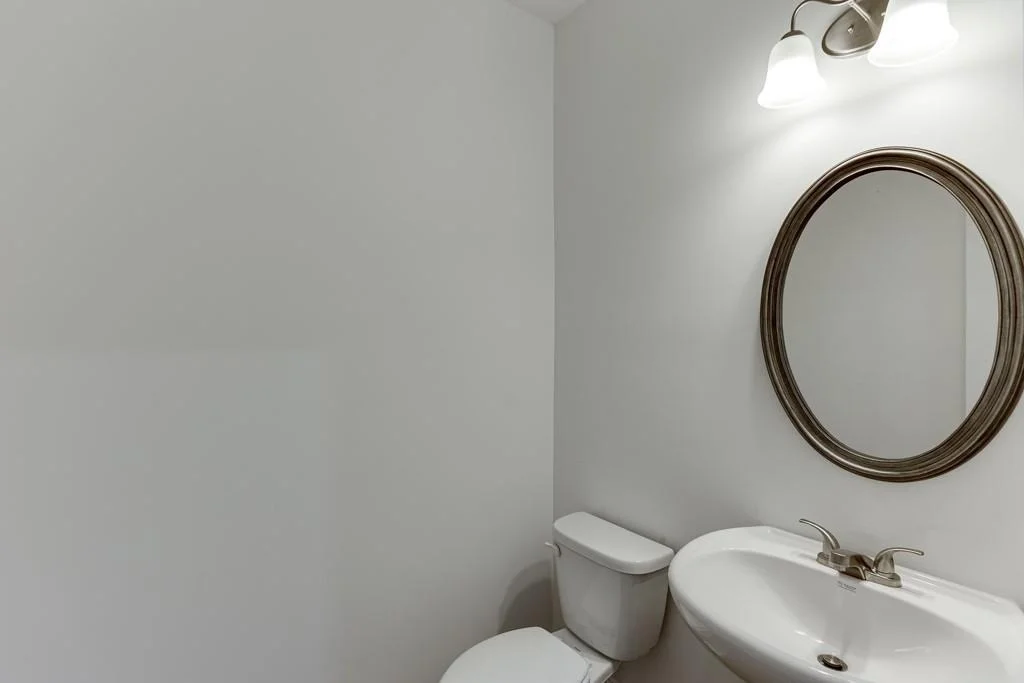 Photo of 979 Lakeview