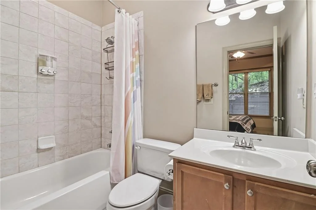 Photo of 1105 Valley View Drive
