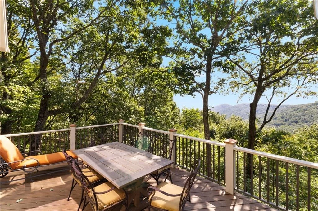 Photo of 465 Huckleberry Trail