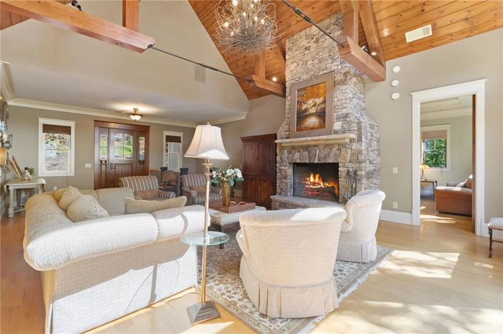 Photo of 465 Huckleberry Trail