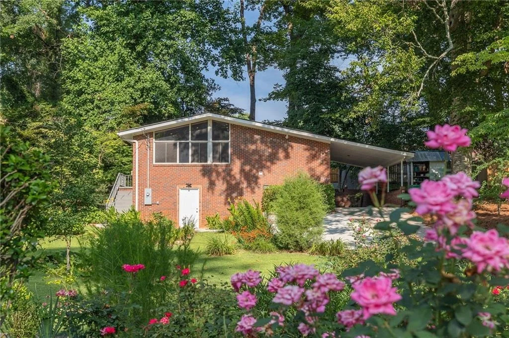 Photo of 2988 Vine Circle