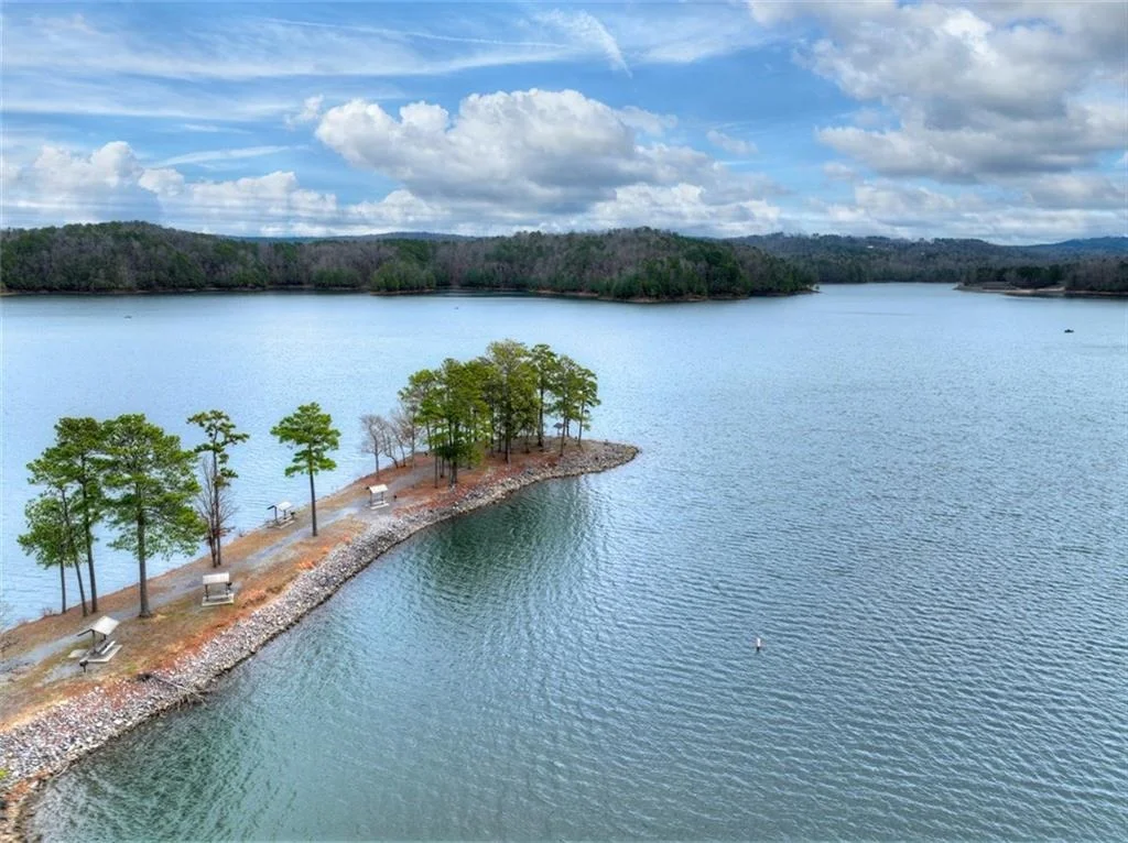 Photo of 144 Emerald Cove