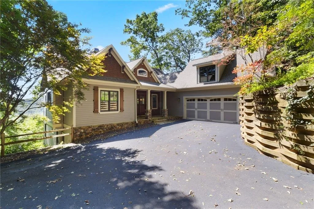 Photo of 465 Huckleberry Trail