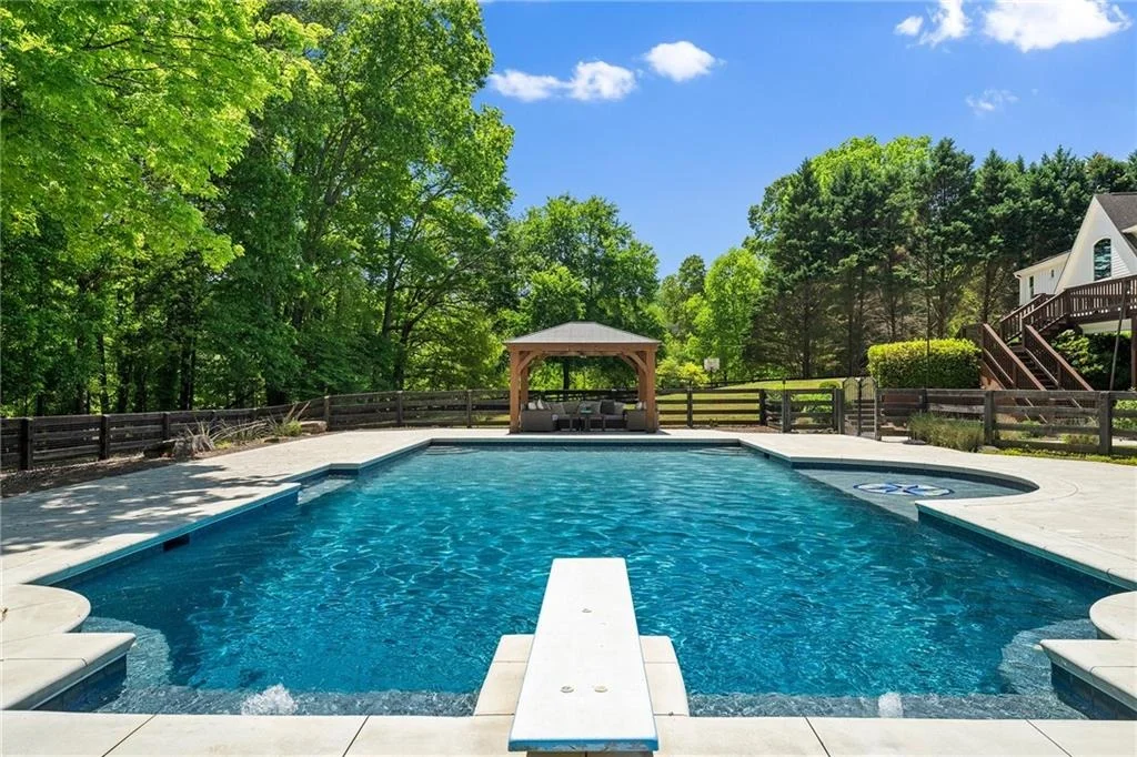 Photo of 16035 Westbrook Road