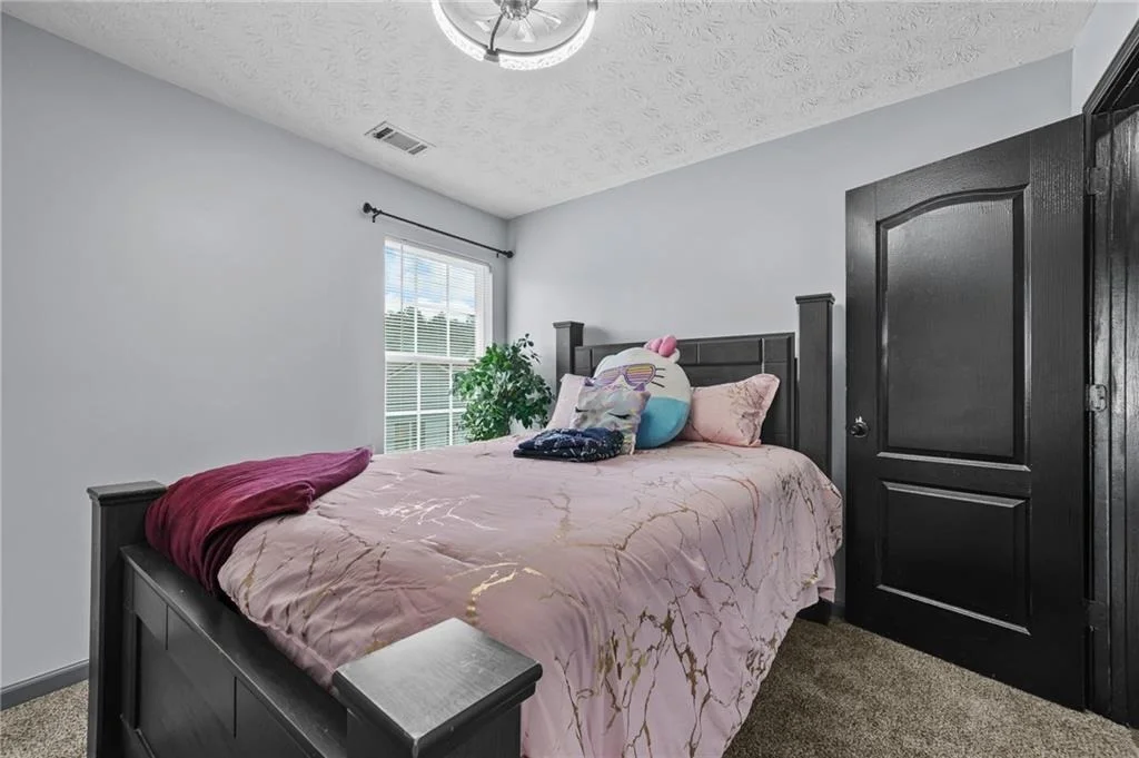 Photo of 40 Benjamin Point