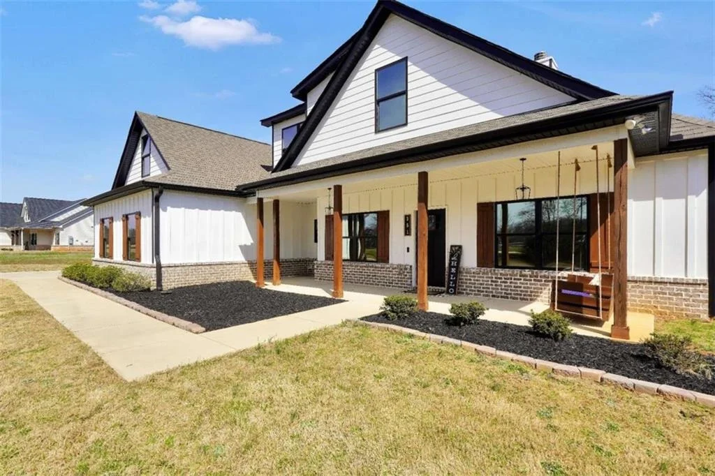 Photo of 351 Savannah Drive