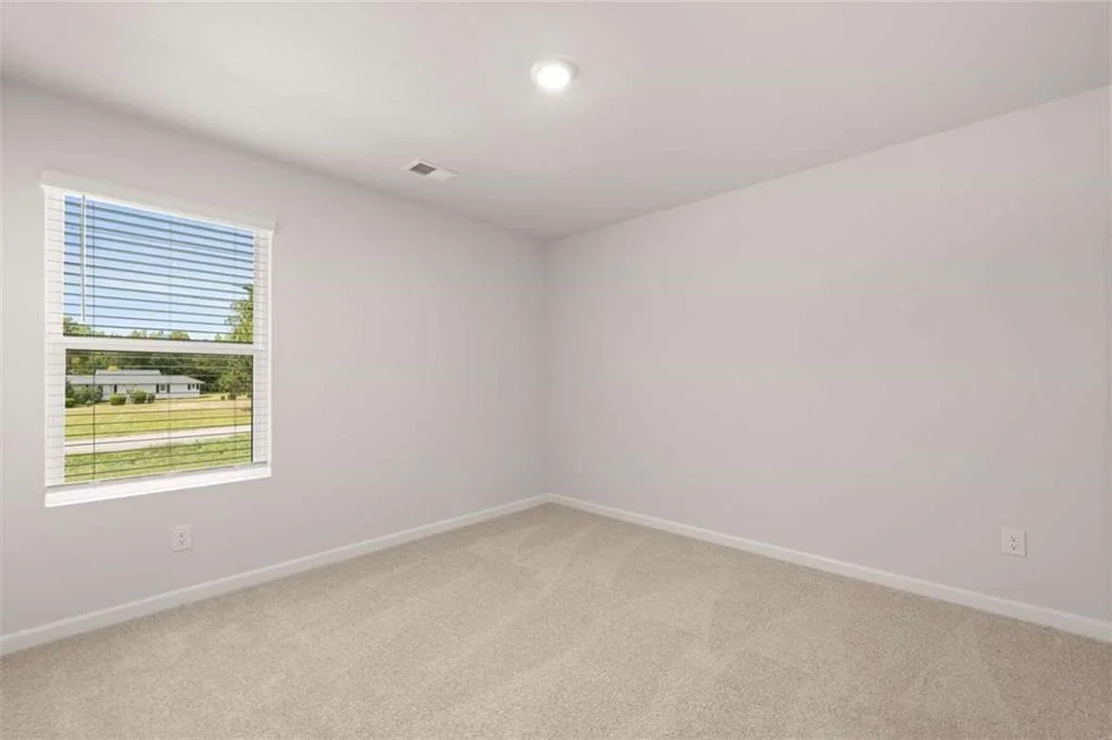 Photo of 302 Friendship Oak Way