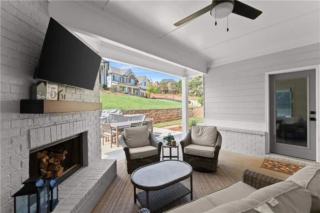 Photo of 5700 Meadow View Drive