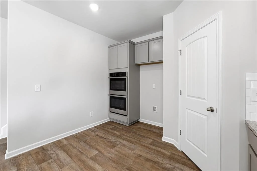 Photo of 398 RIVER WALK FARM Parkway