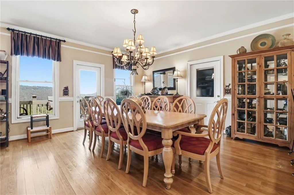 Photo of 1692 Ridgeview Drive